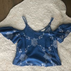 InTu cold shoulder embroidered top